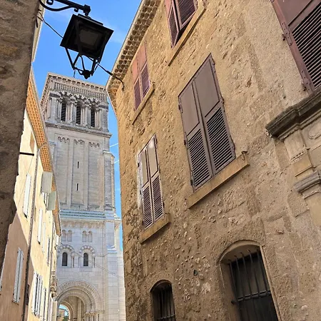 Le Petit Pendentif - Coeur De Cathedrale - Rdc Apartment