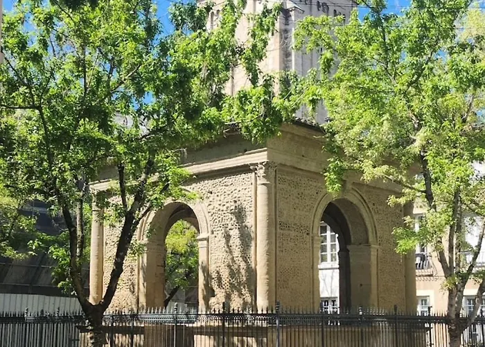 Apartment Le Petit Pendentif - Coeur De Cathedrale - Rdc